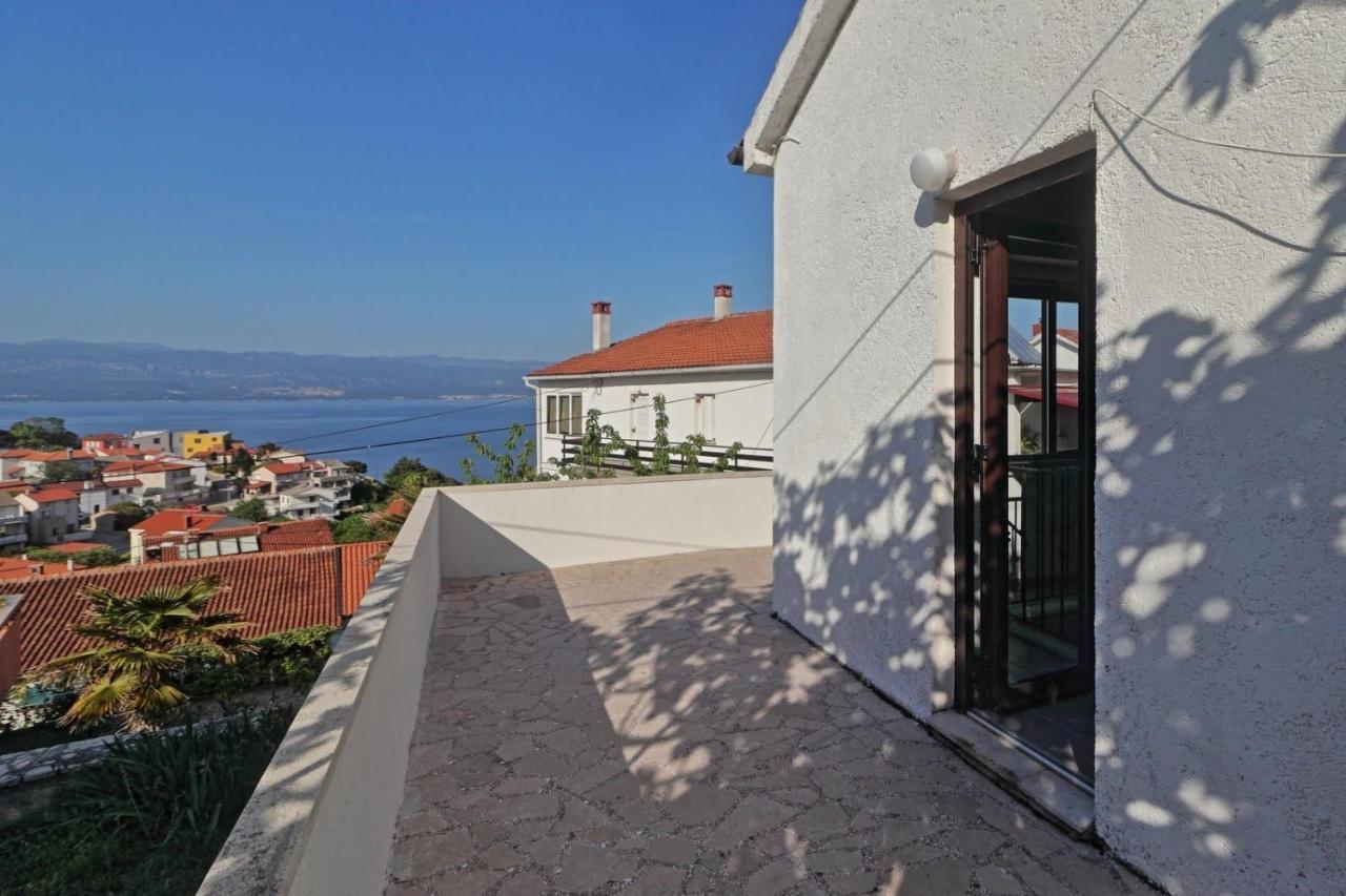 Two Olives Villa Vrbnik  Buitenkant foto